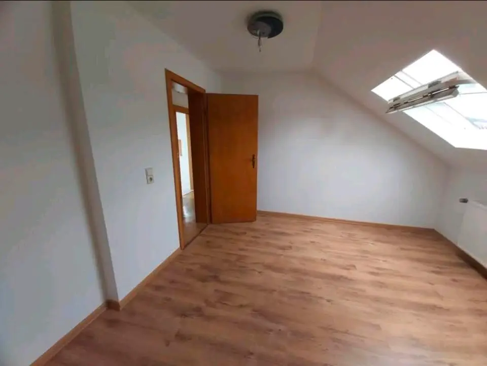 2 Zimmer Wohnung mit 60 m² in Wuppertal – Bild 2