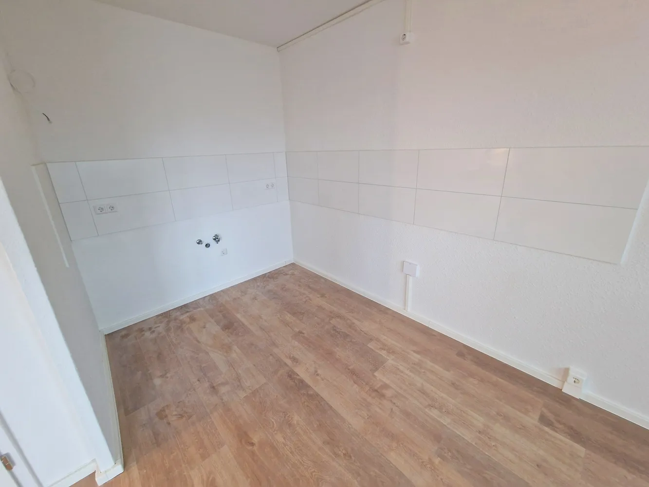 6 Zimmer Wohnung mit 118 m² in Halle (Saale) – Bild 4