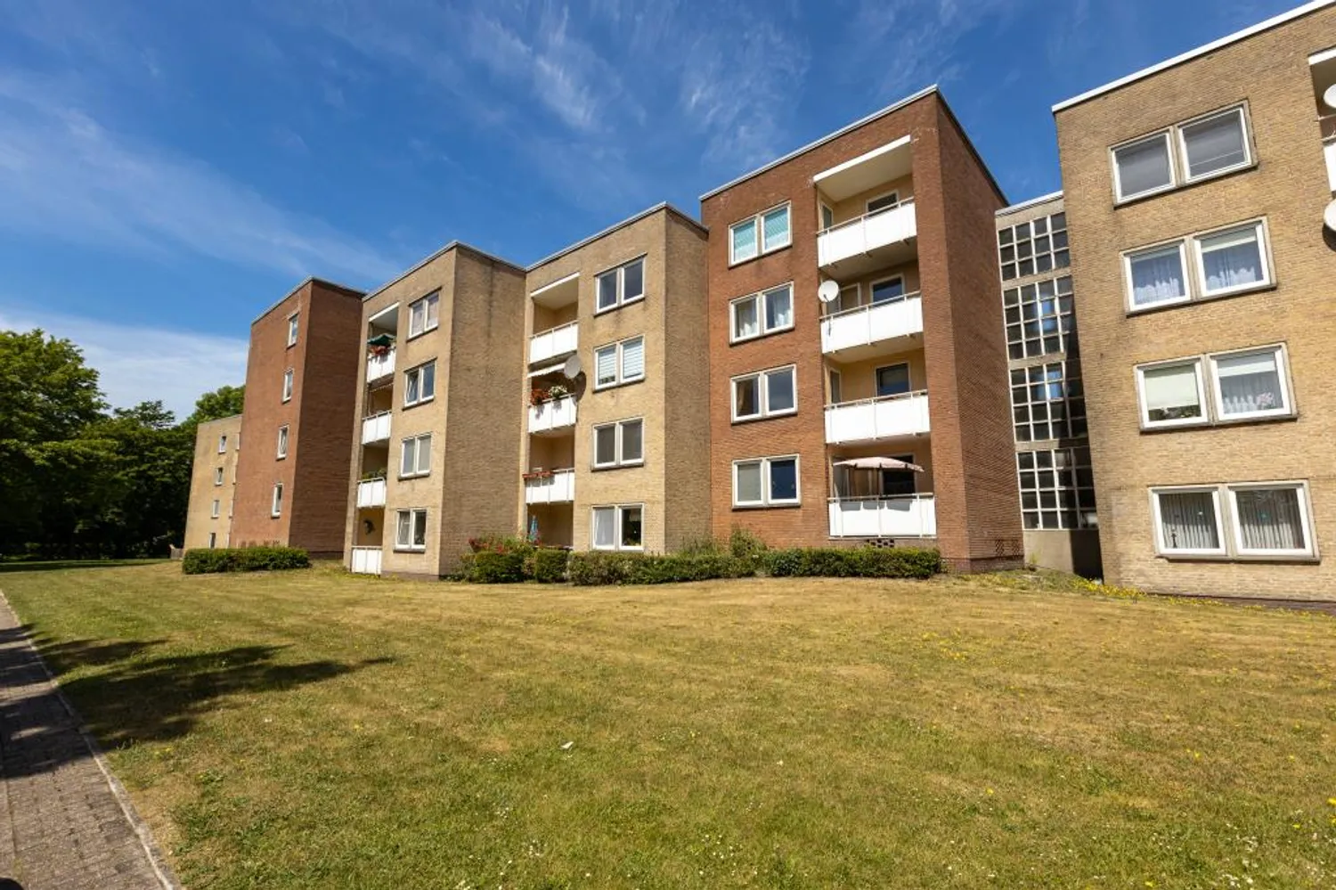 2 room apartment with 50 m² in Oldenburg – Photo 1
