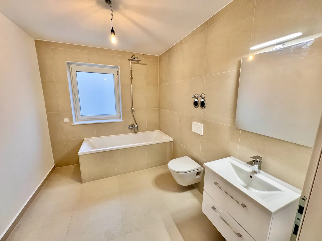 2 Zimmer Wohnung mit 82 m² in Augsburg – Bild 11