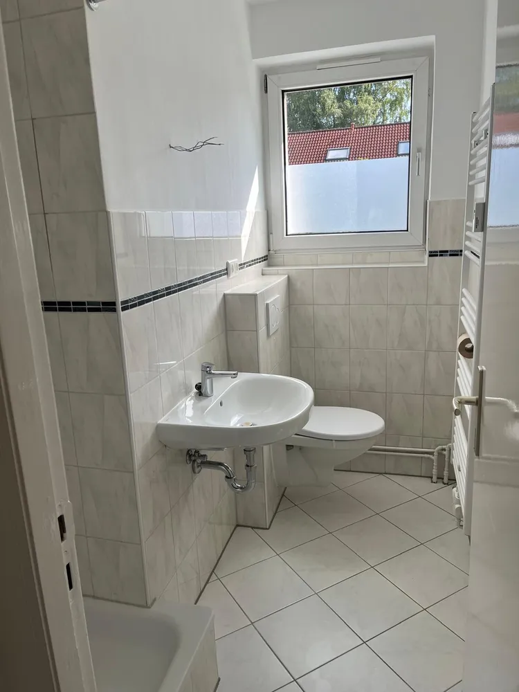 2 Zimmer Wohnung mit 50 m² in Lübeck – Bild 5