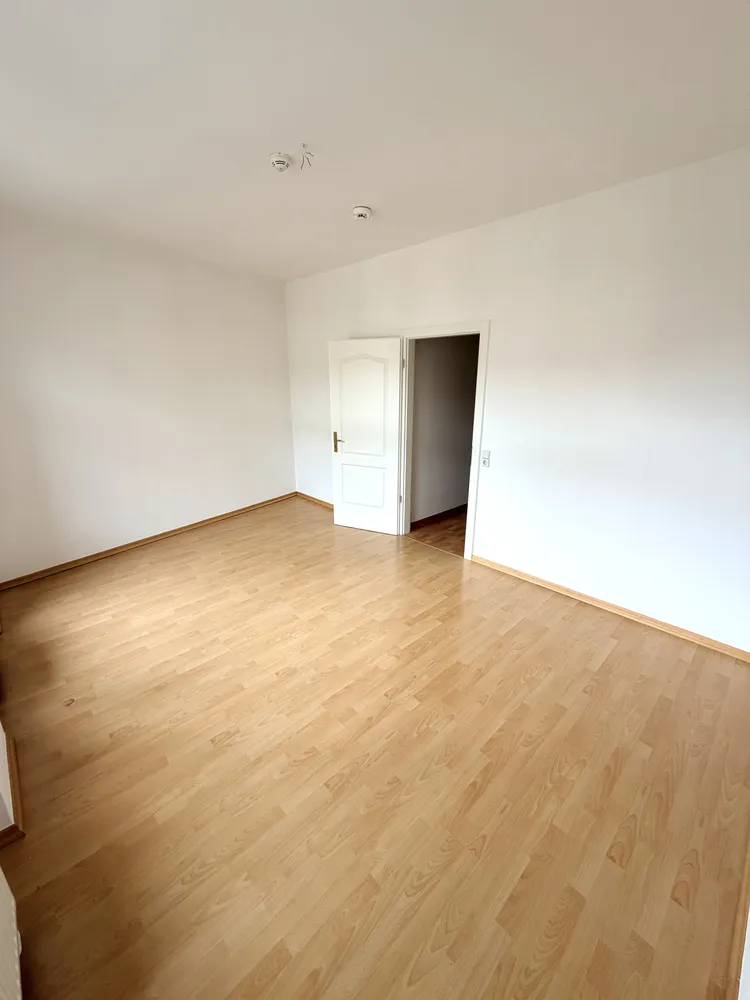 2 Zimmer Wohnung mit 81 m² in Halle (Saale) – Bild 11