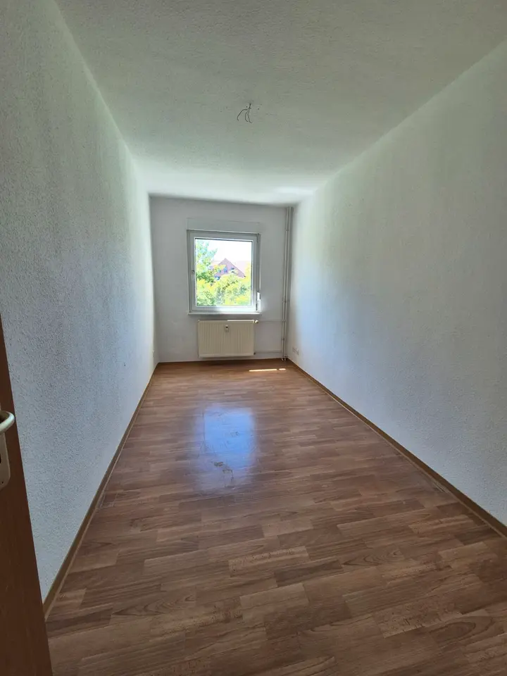 3 Zimmer Wohnung mit 59 m² in Bitterfeld-Wolfen – Bild 2