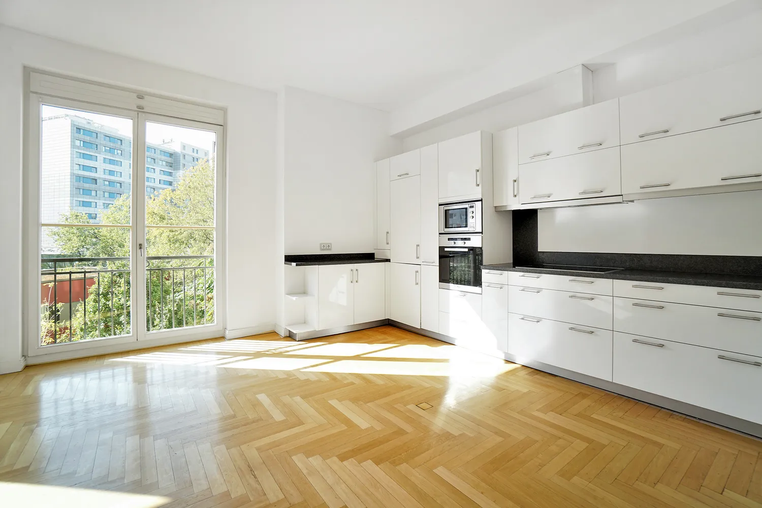 5 Zimmer Wohnung mit 223 m² in Berlin – Bild 3