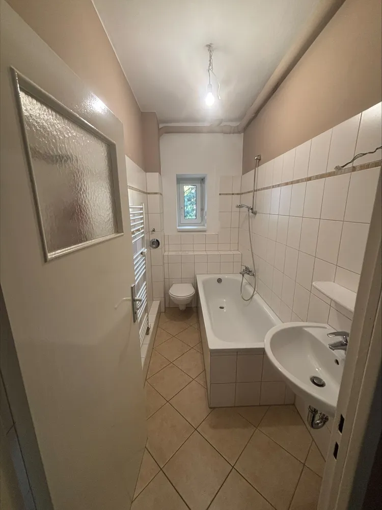 1 room apartment with 38 m² in Berlin – Photo 4