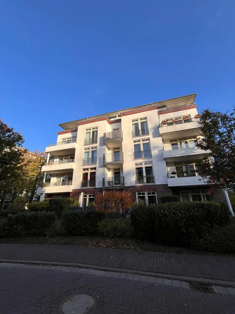 2 Zimmer Wohnung mit 73 m² in Hamburg – Bild 1
