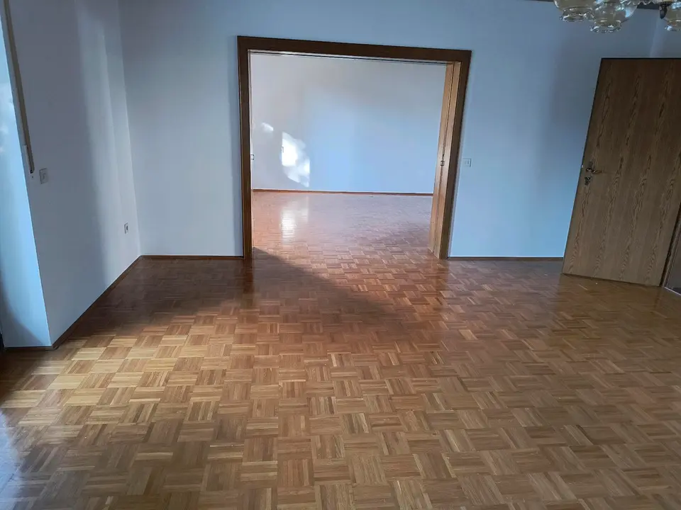 5 Zimmer Haus mit 160 m² in Straubing – Bild 1