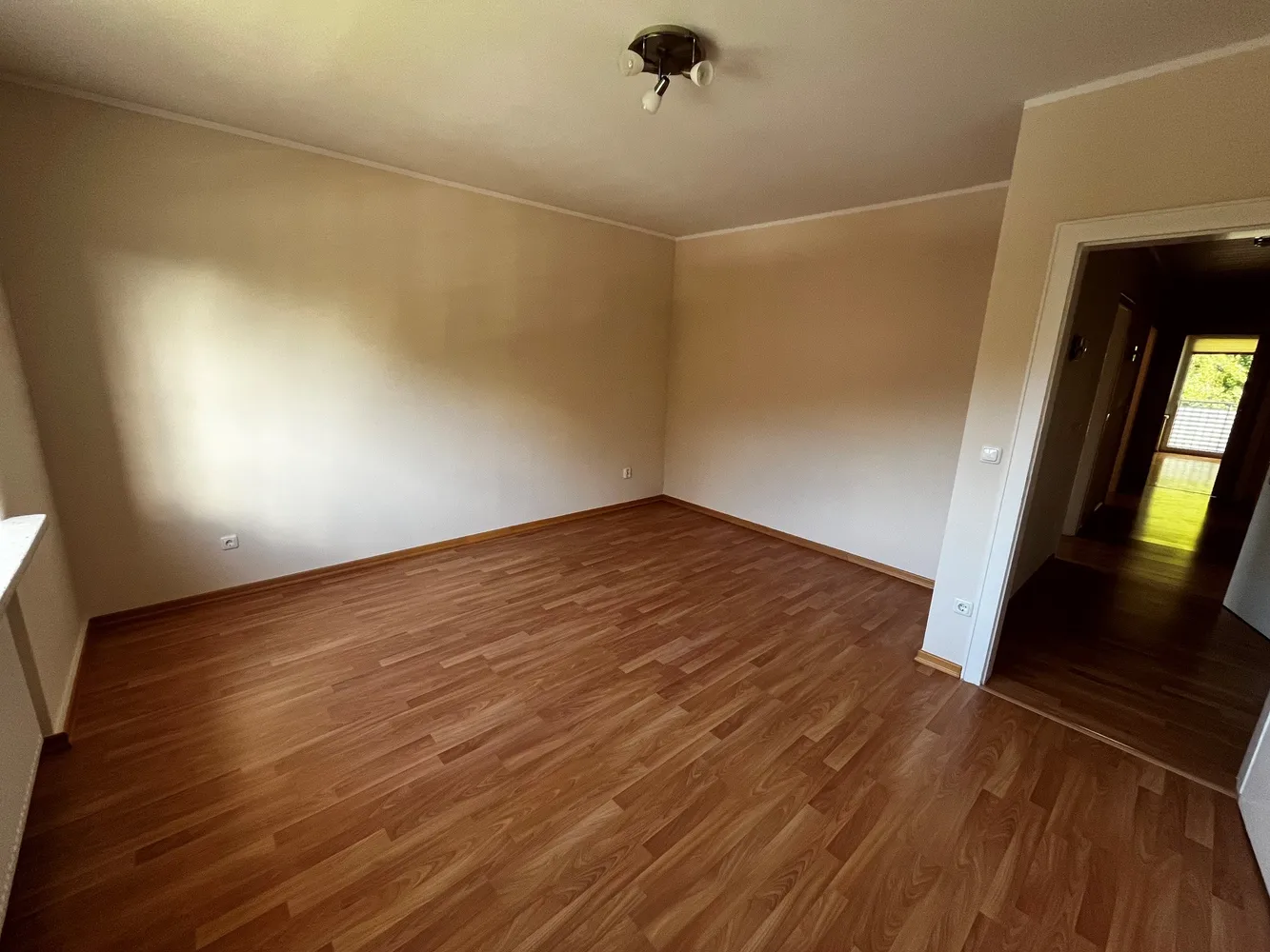 3 Zimmer Wohnung mit 74 m² in Hamburg – Bild 2