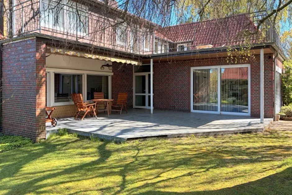 5 Zimmer Wohnung mit 220 m² in Leer – Bild 1
