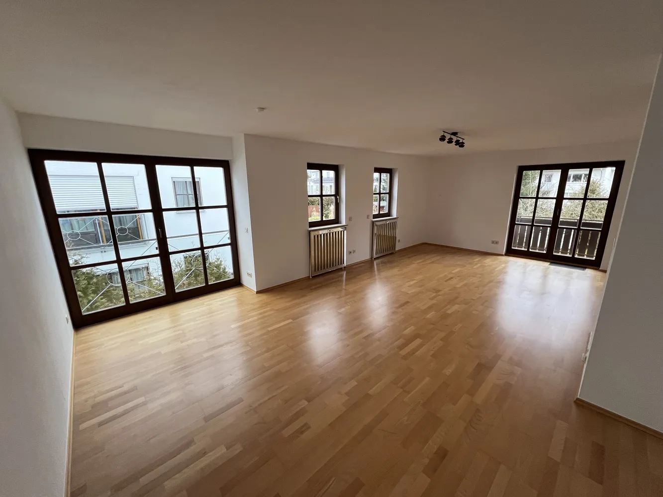 2 room apartment with 75 m² in Munich – Photo 2