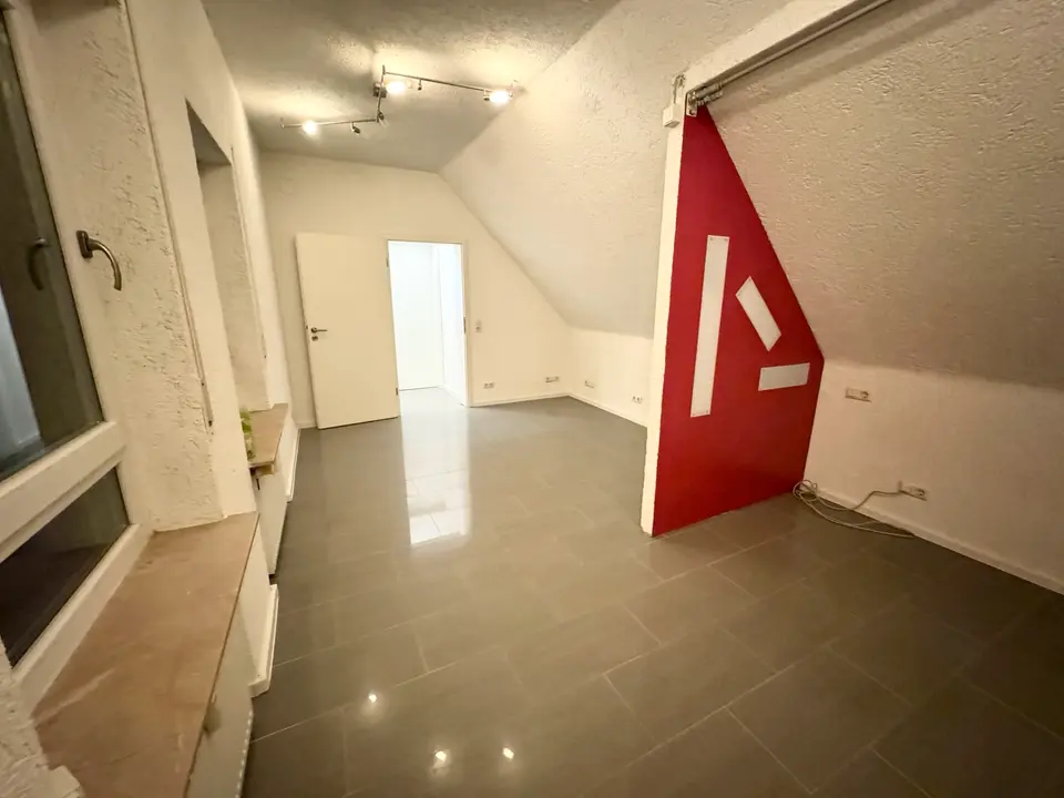 5 Zimmer Wohnung mit 140 m² in Karlsruhe – Bild 1