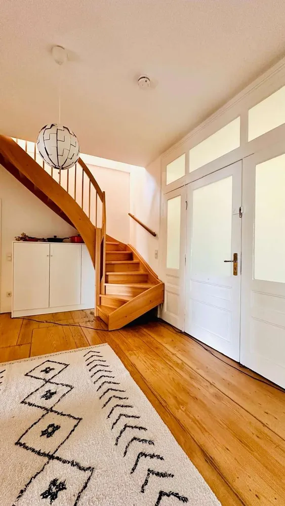 6 Zimmer Wohnung mit 260 m² in Frankfurt am Main – Bild 3