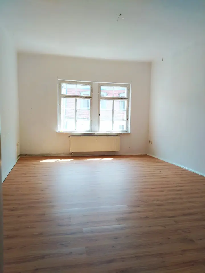 8 Zimmer Wohnung mit 195 m² in Zittau – Bild 1