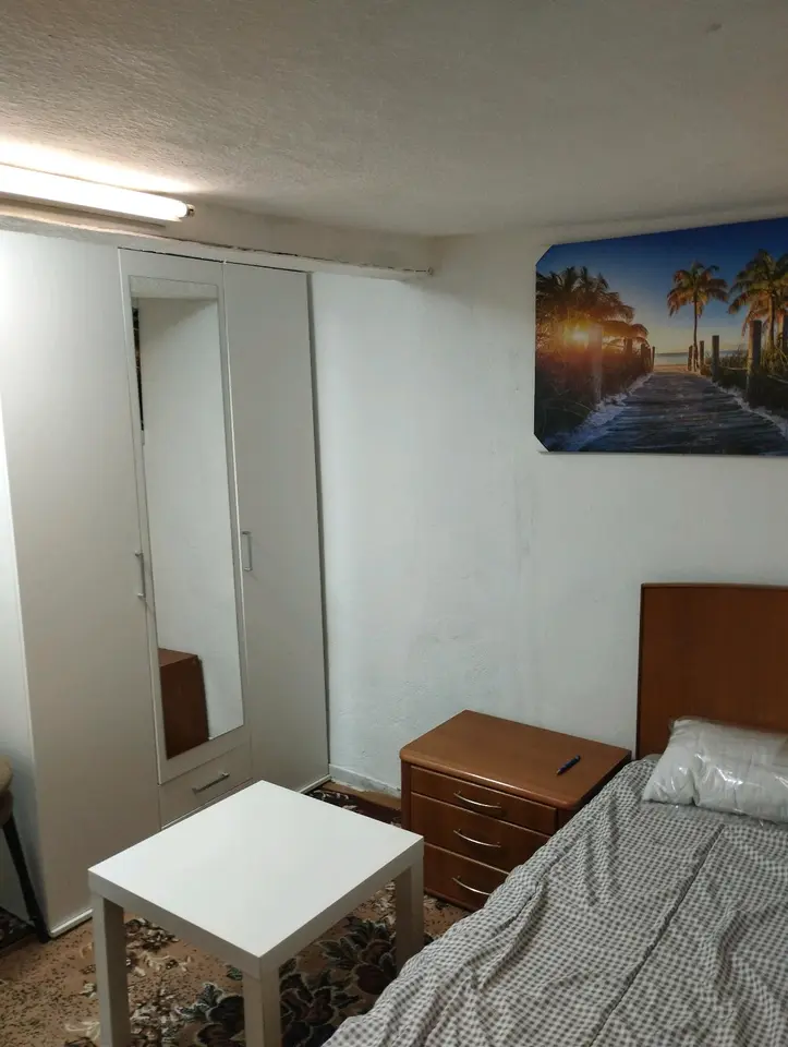 Shared room with 20 m² in Königswinter – Photo 1