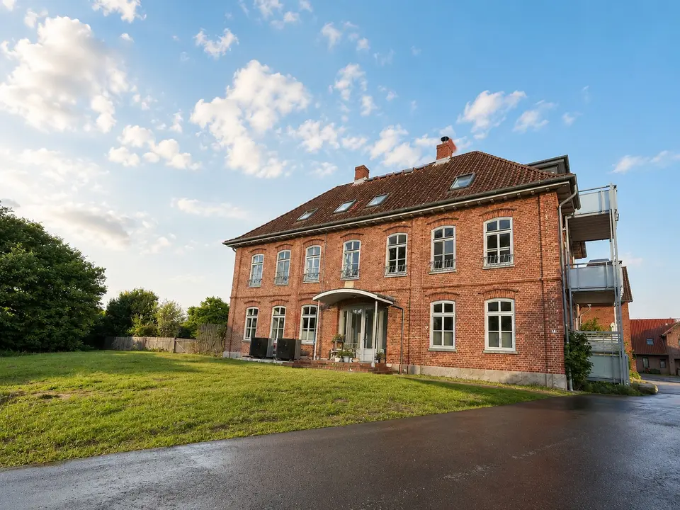 5 Zimmer Wohnung mit 137 m² in Lübeck – Bild 2