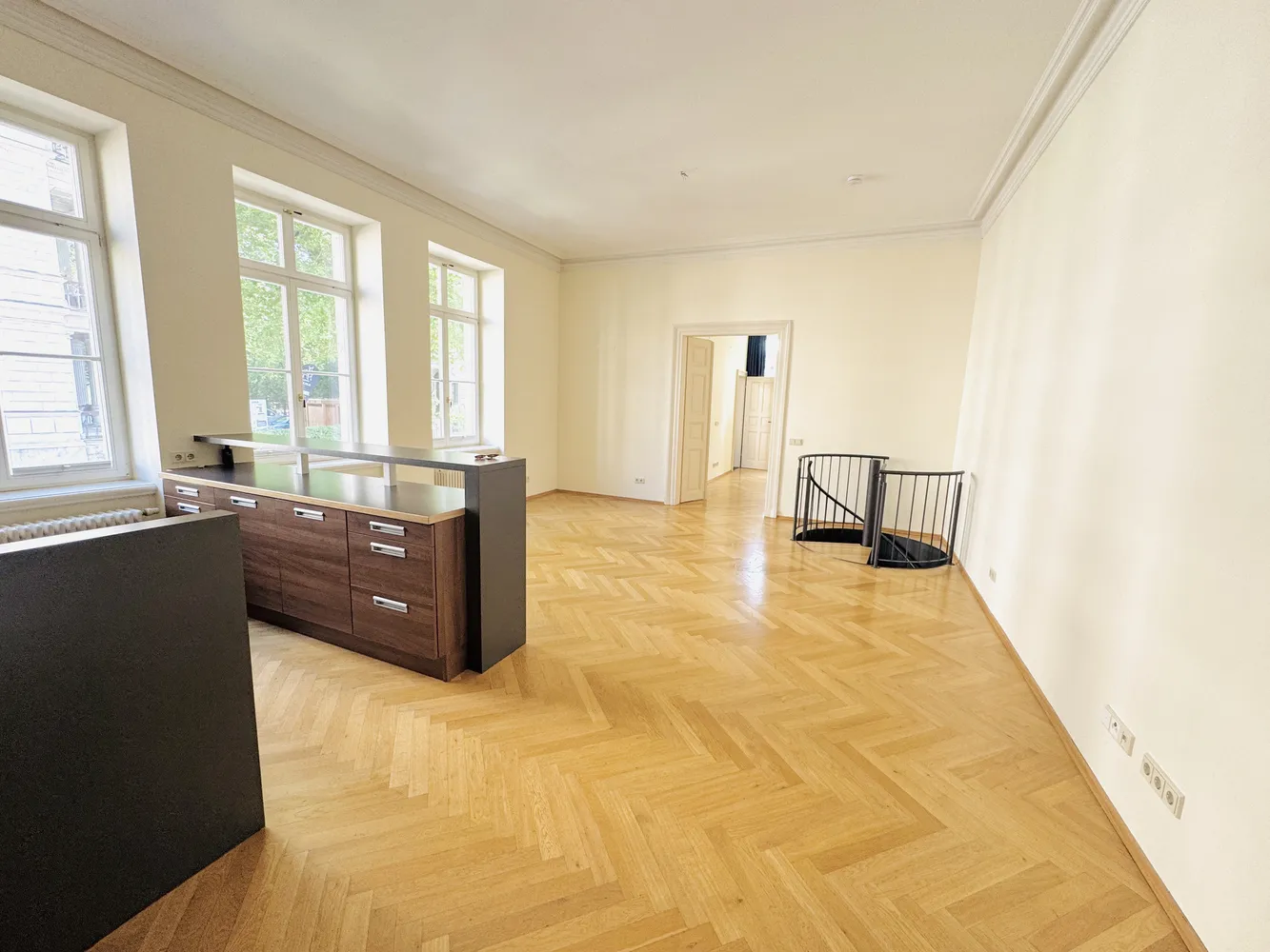 4 Zimmer Wohnung mit 164 m² in Leipzig – Bild 1