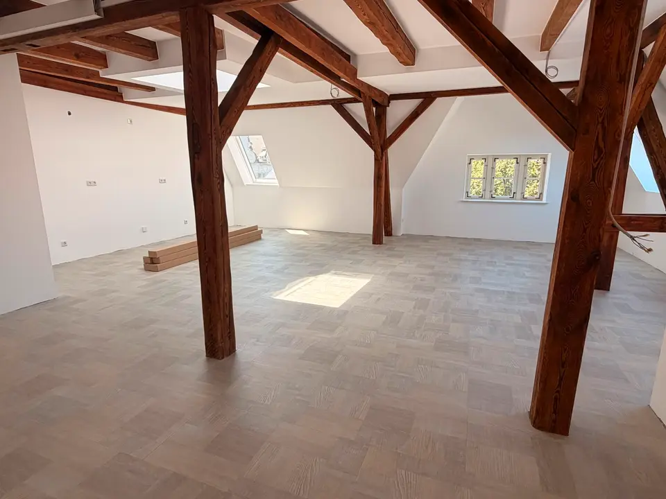 4 Zimmer Wohnung mit 123 m² in Finsterwalde – Bild 1