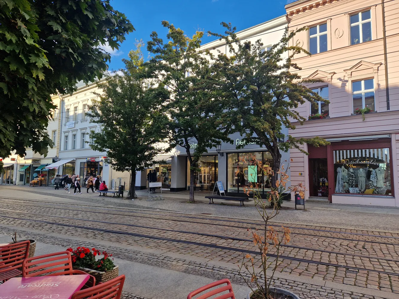 2 Zimmer Wohnung mit 79 m² in Brandenburg an der Havel – Bild 1