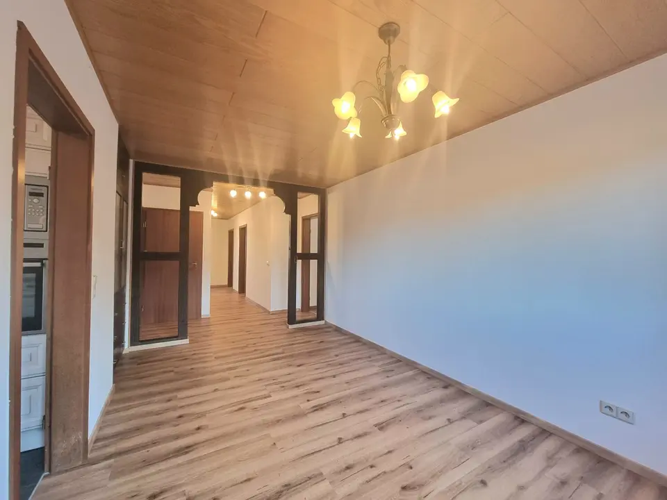 7 Zimmer Haus mit 246 m² in Saarbrücken – Bild 5