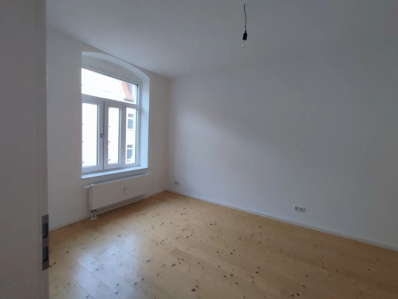 2 Zimmer Wohnung mit 55 m² in Halle (Saale) – Bild 4