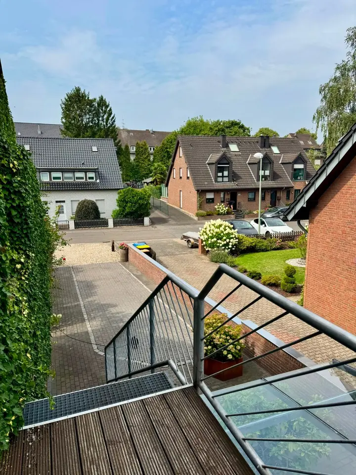 3 Zimmer Wohnung mit 80 m² in Krefeld – Bild 2
