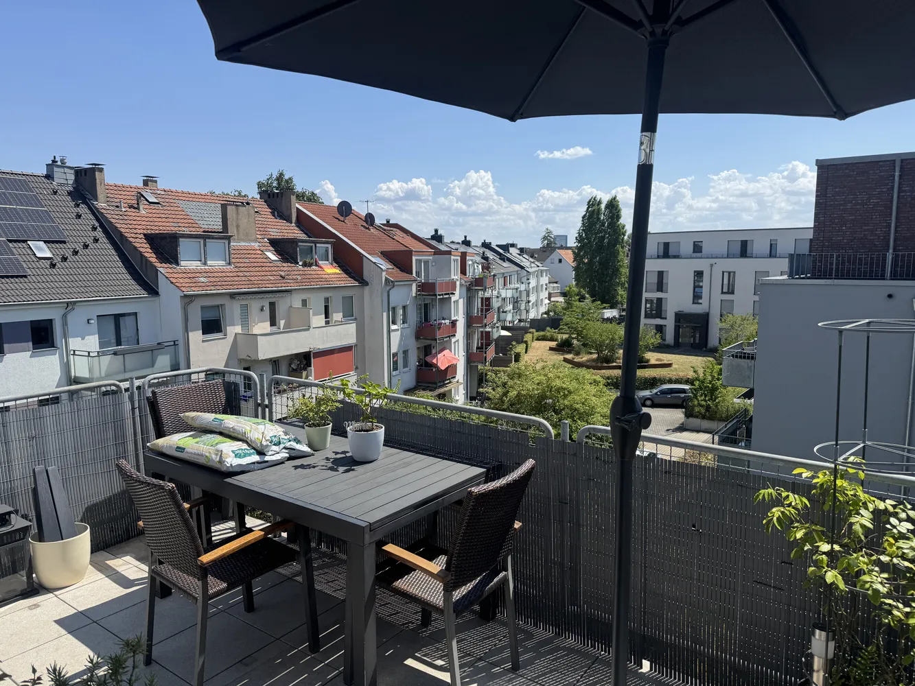 4 Zimmer Wohnung mit 110 m² in Düsseldorf – Bild 1