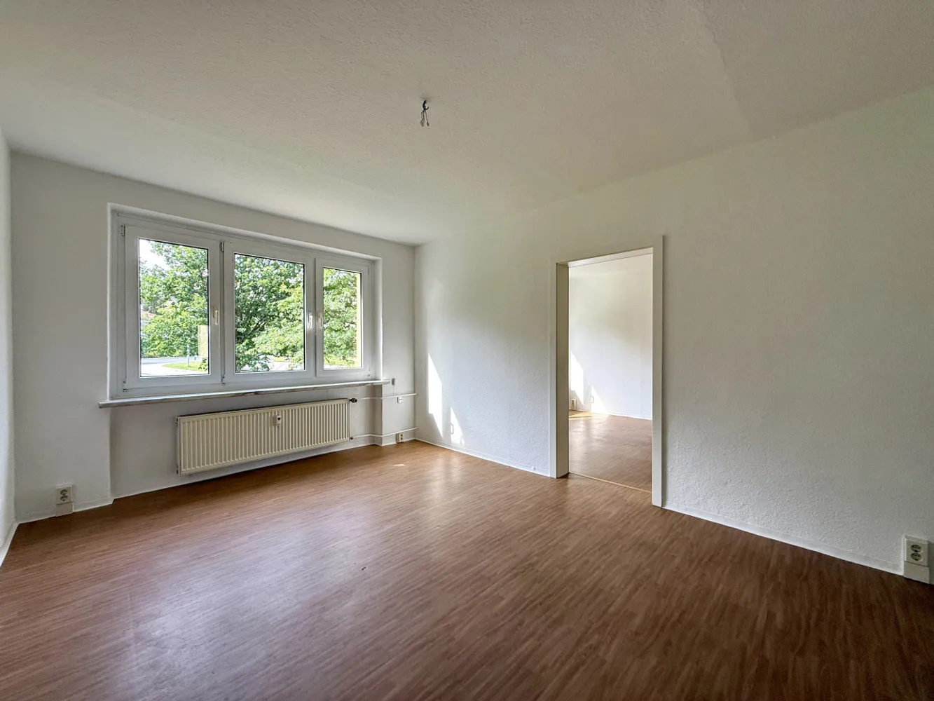 2 Zimmer Wohnung mit 47 m² in Suhl – Bild 1