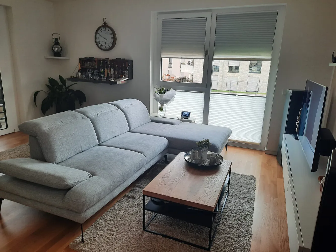 4 Zimmer Wohnung mit 93 m² in Düsseldorf – Bild 2