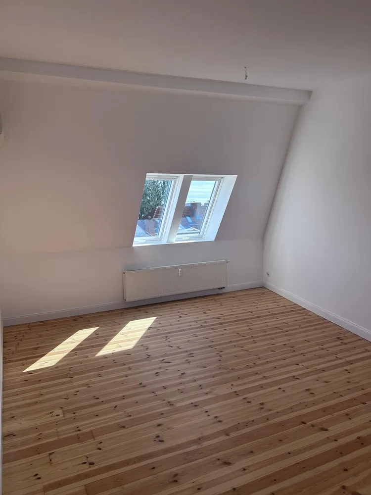 2 Zimmer Wohnung mit 75 m² in Berlin – Bild 2