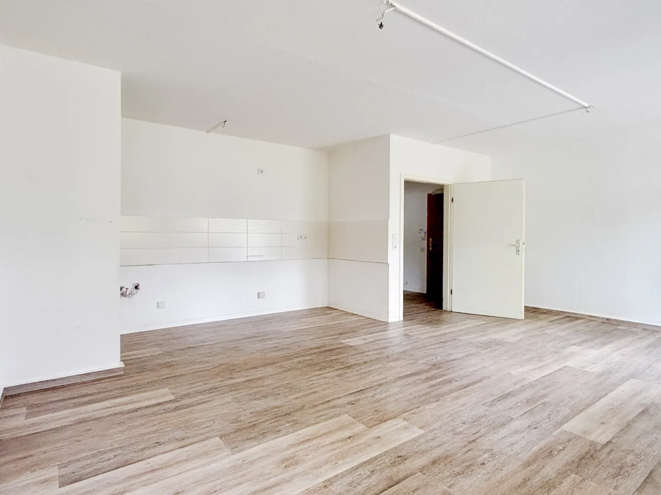 2 Zimmer Wohnung mit 67 m² in Magdeburg – Bild 3