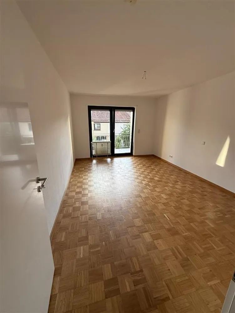 3 Zimmer Wohnung mit 74 m² in Frankfurt am Main – Bild 4