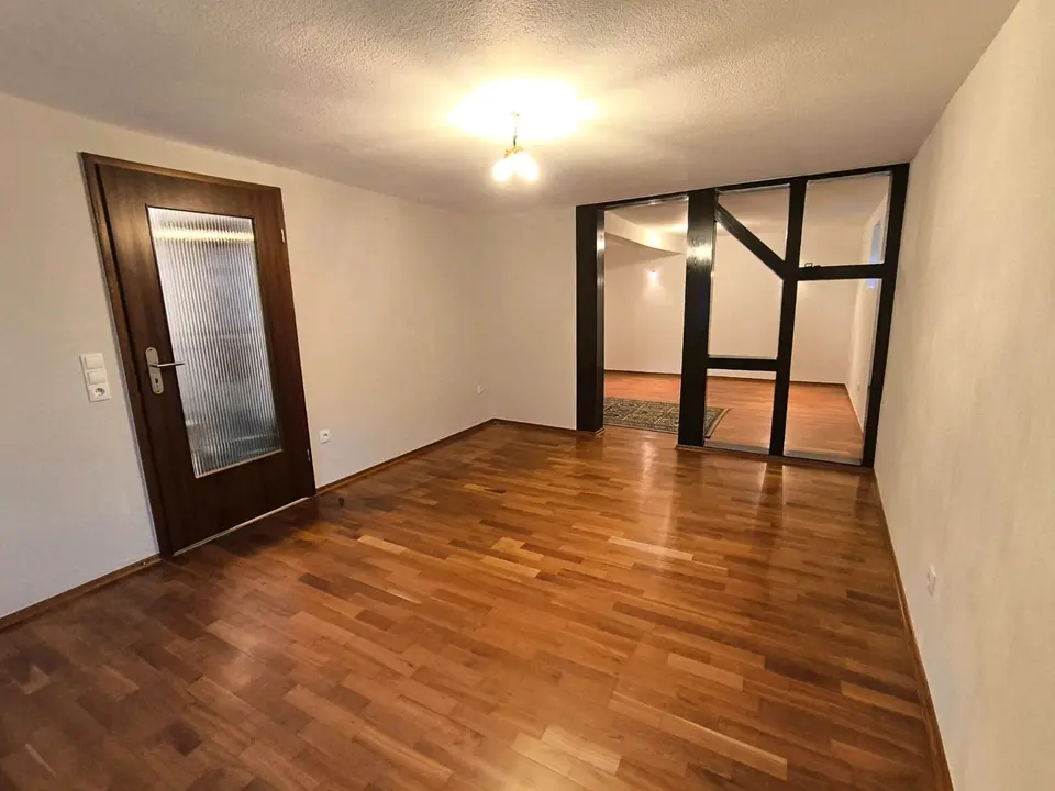 5 Zimmer Wohnung mit 106 m² in Weinheim – Bild 1