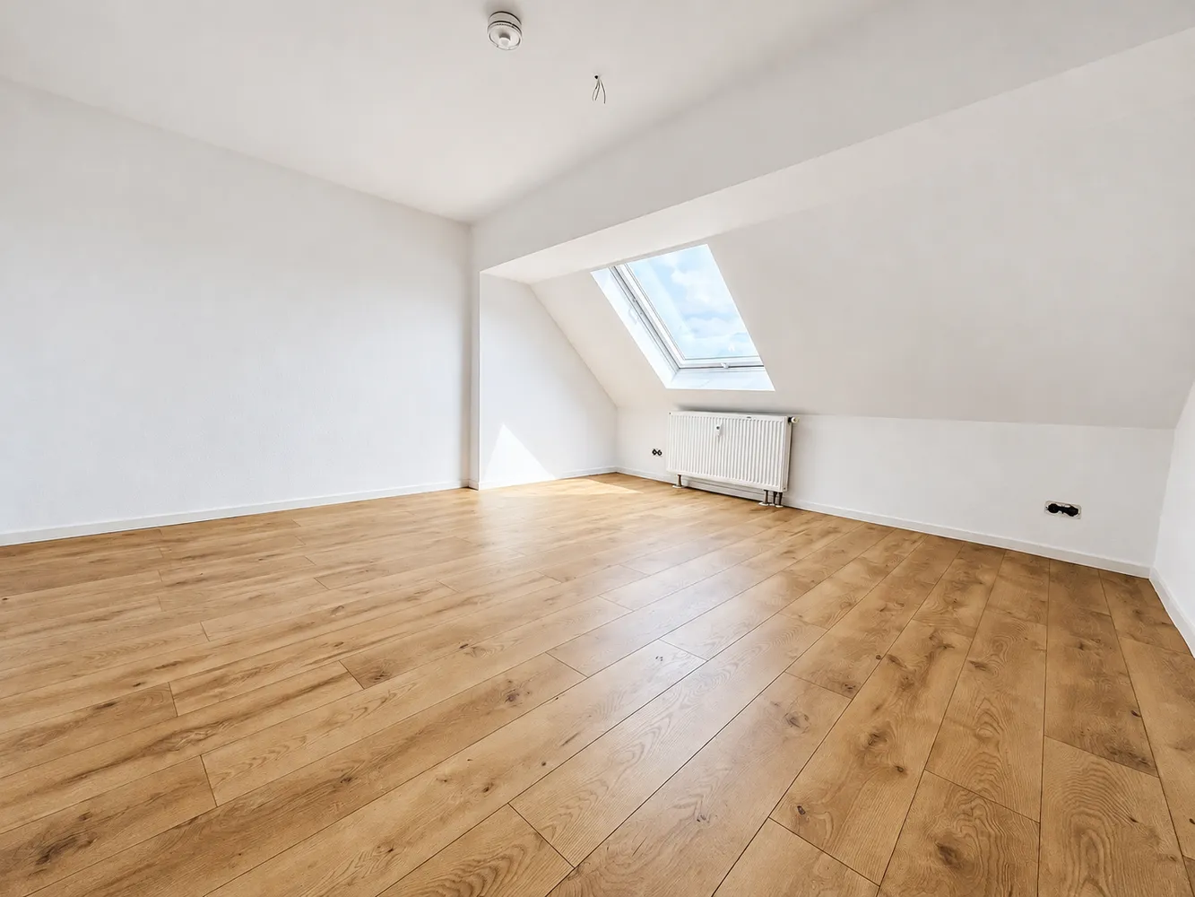 3 room apartment with 75 m² in Bitterfeld-Wolfen – Photo 2