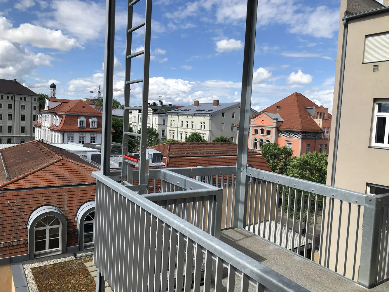 3 Zimmer Wohnung mit 93 m² in Augsburg – Bild 1