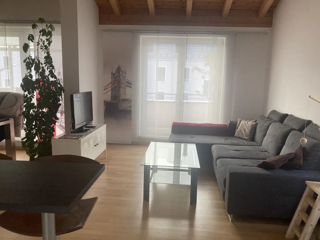 2 Zimmer Wohnung mit 105 m² in Regensburg – Bild 3