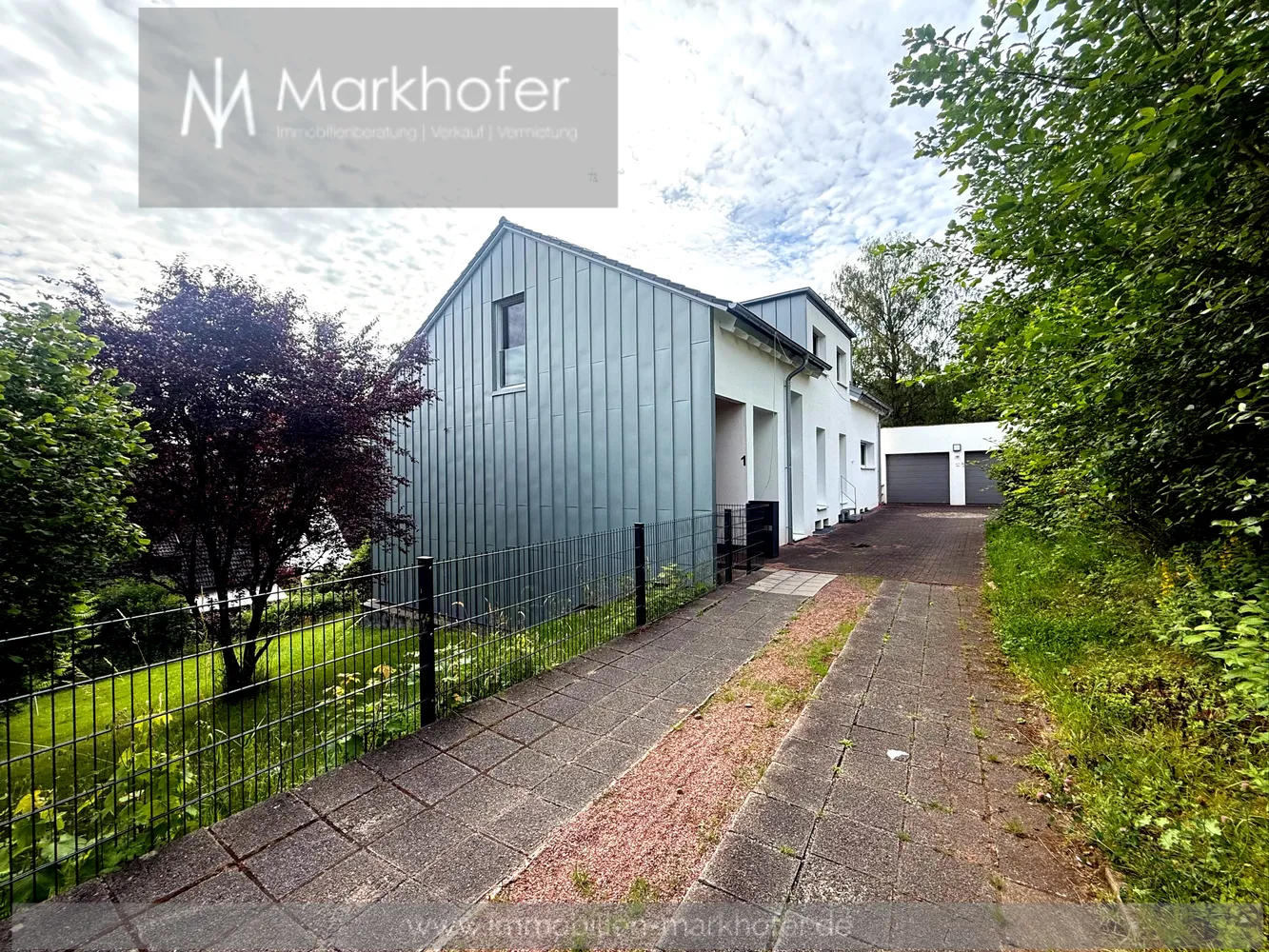 8 Zimmer Haus mit 255 m² in Homburg – Bild 2