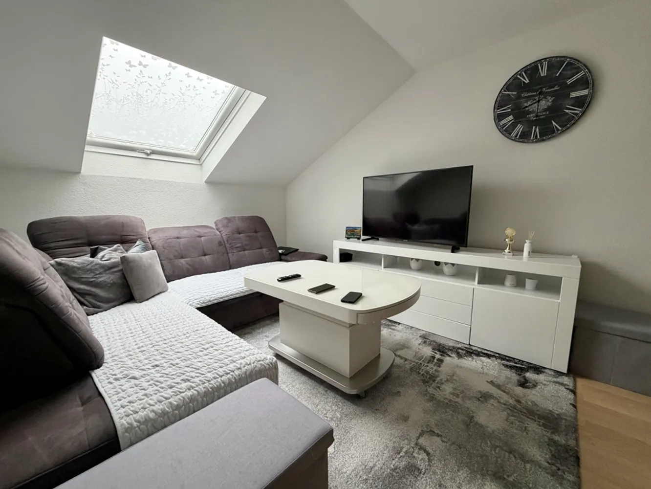 3 Zimmer Wohnung mit 65 m² in Wiesbaden – Bild 1