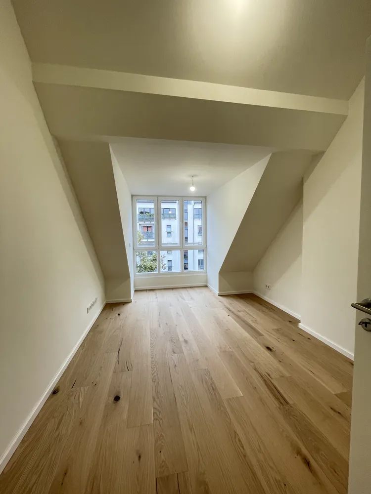 4 Zimmer Wohnung mit 96 m² in Berlin – Bild 3