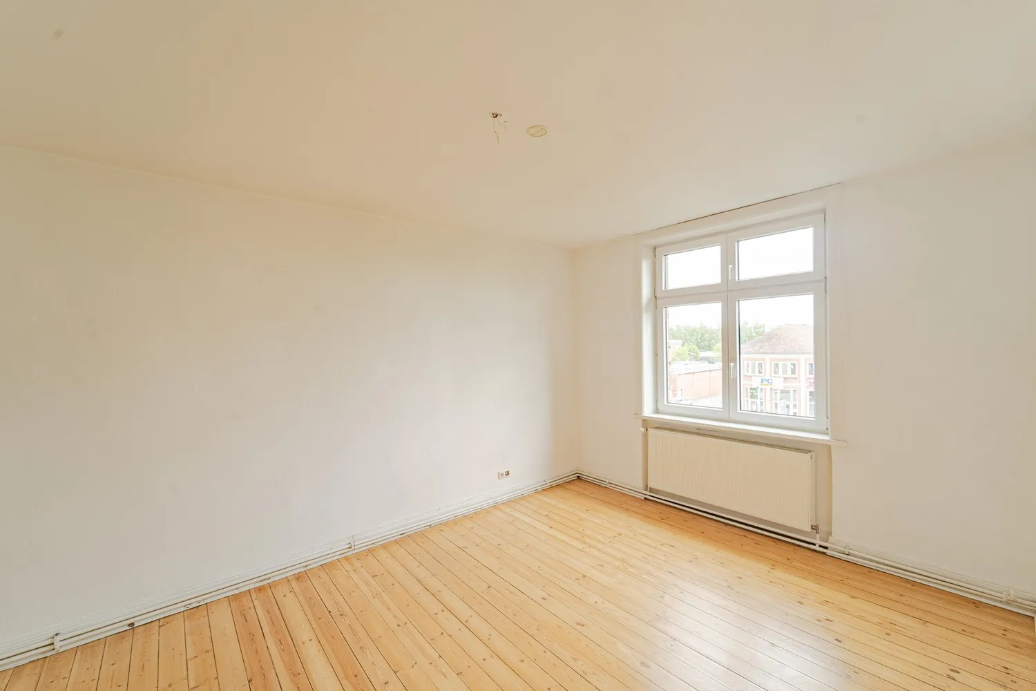 3 Zimmer Wohnung mit 91 m² in Lübeck – Bild 2