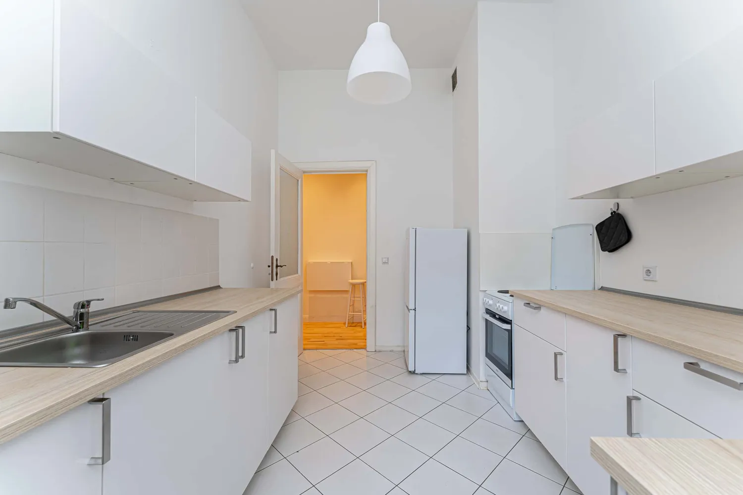 Shared room with 15 m² in Berlin – Photo 4