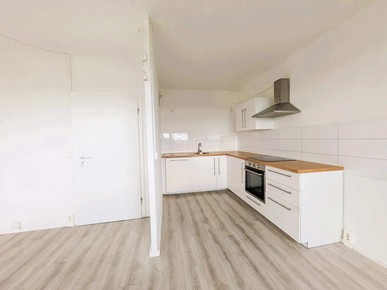 6 Zimmer Wohnung mit 119 m² in Halle (Saale) – Bild 4