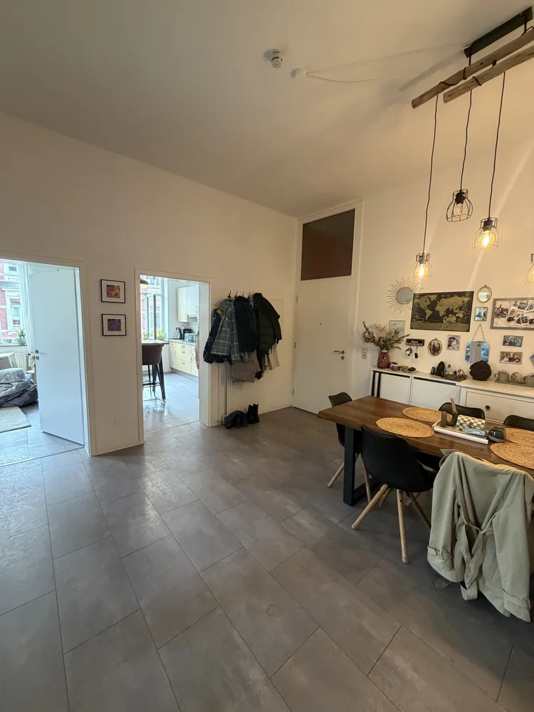 4 Zimmer Wohnung mit 100 m² in Hannover – Bild 2