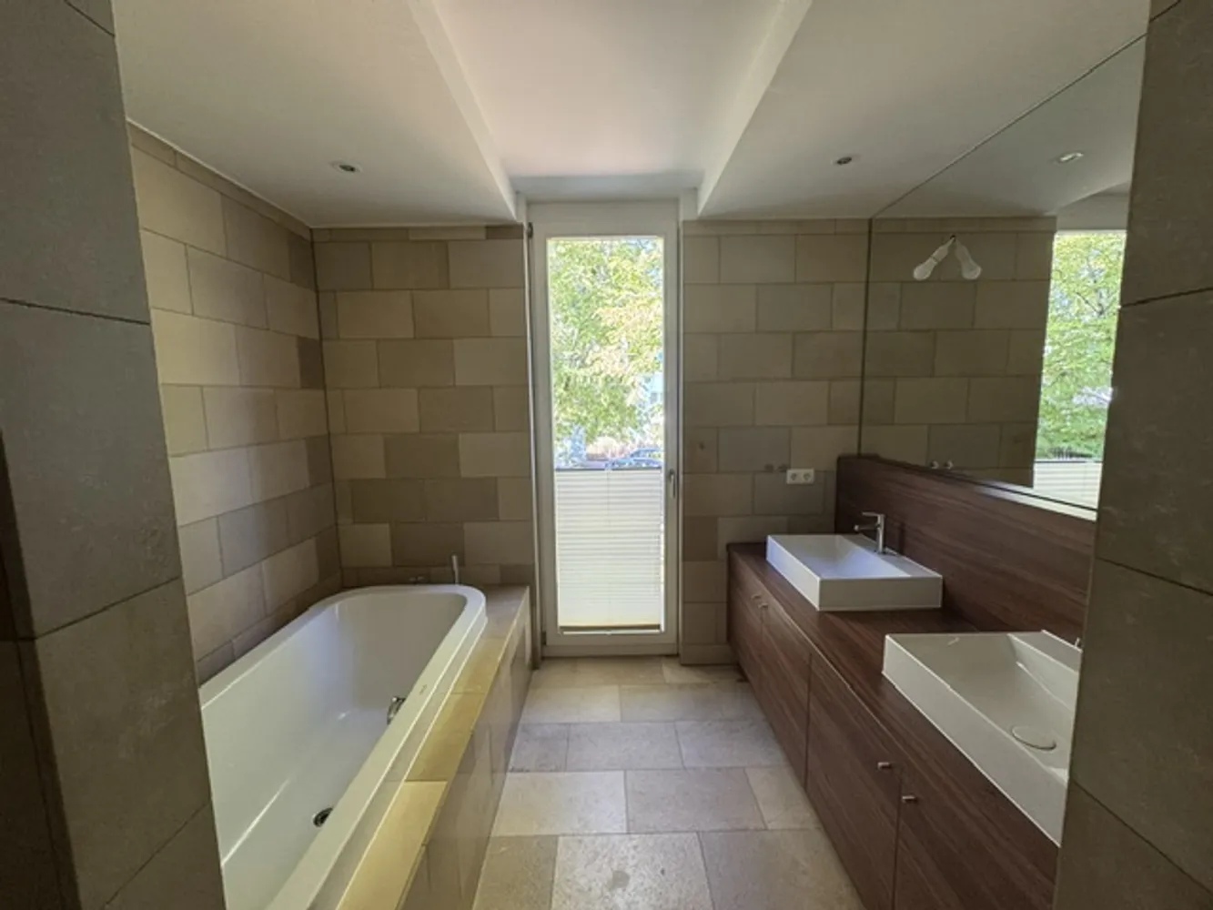 3 Zimmer Wohnung mit 118 m² in München – Bild 12