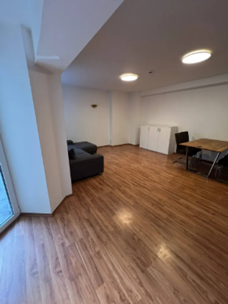 3 Zimmer Wohnung mit 70 m² in München – Bild 4