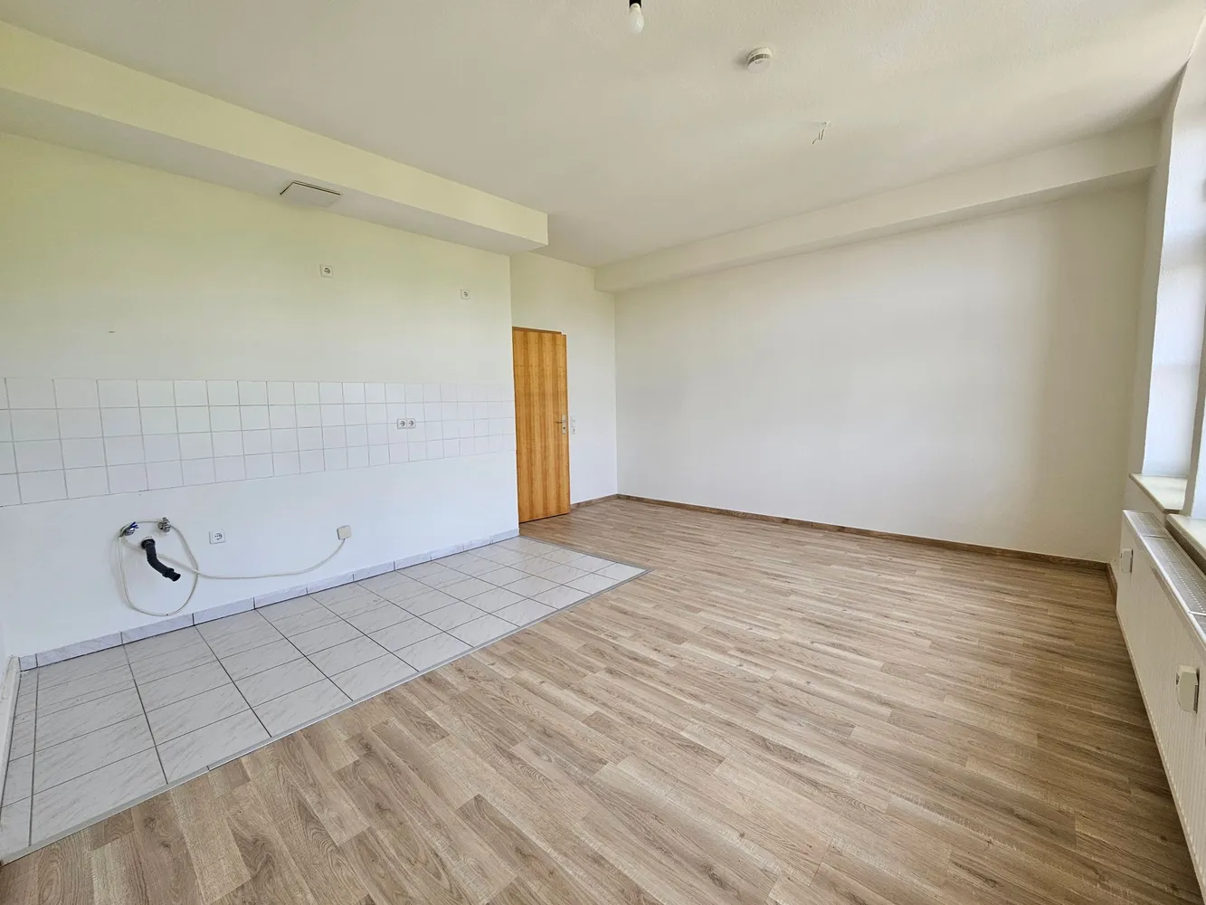 1 room apartment with 33 m² in Mühlhausen – Photo 2