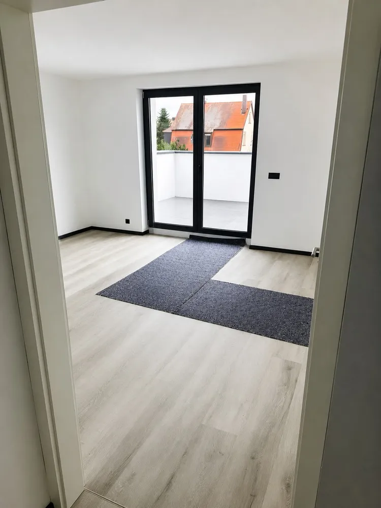 4 Zimmer Wohnung mit 114 m² in Nürnberg – Bild 2