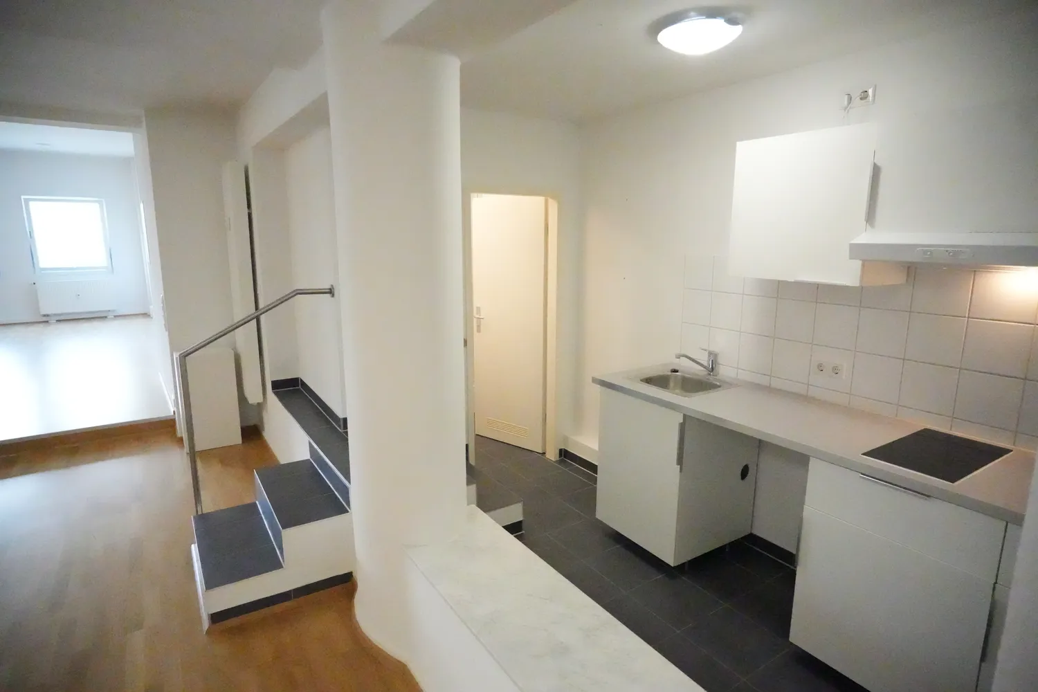 1 Zimmer Wohnung mit 80 m² in Frankfurt am Main – Bild 3