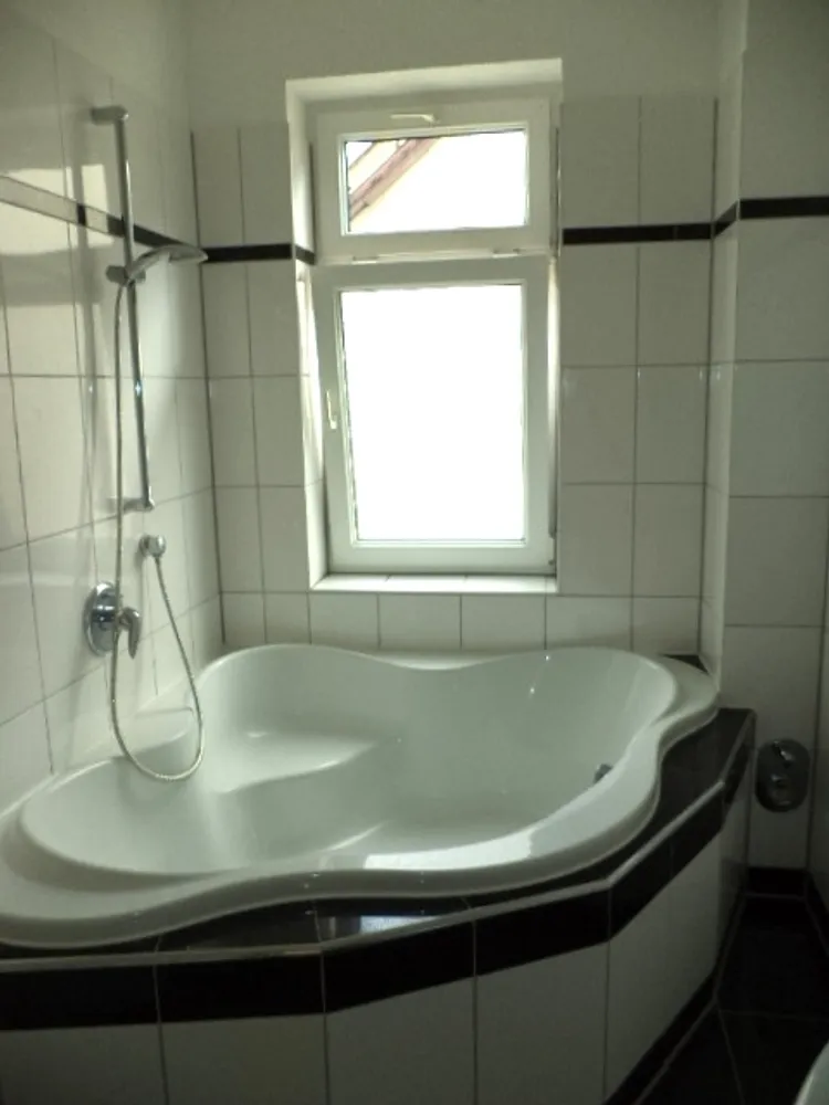 4 Zimmer Wohnung mit 110 m² in Frankfurt am Main – Bild 8