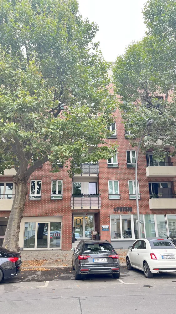 2 Zimmer Wohnung mit 70 m² in Berlin – Bild 1