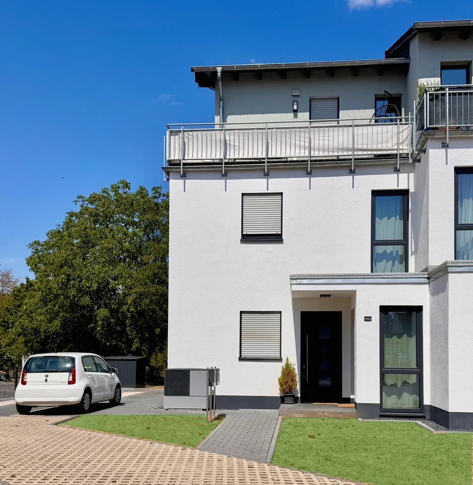 3 Zimmer Wohnung mit 110 m² in Bonn – Bild 1